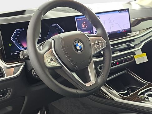 Used 2026 BMW X7 xDrive40i w/ Premium Package image 20