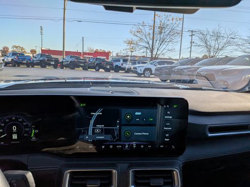 Used 2024 Ford Mustang GT Premium image 18