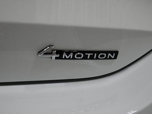 New 2026 Volkswagen Tiguan SE AWD/4WD image 19