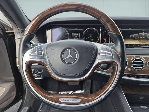 Used 2014 Mercedes-Benz S 550 Sedan image 19