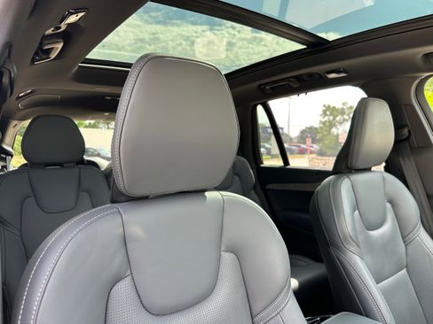 Certified 2024 Volvo XC90 T8 Ultimate image 11
