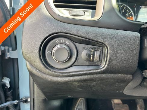 Used 2017 Jeep Renegade Sport w/ Power & Air Group AWD/4WD image 21
