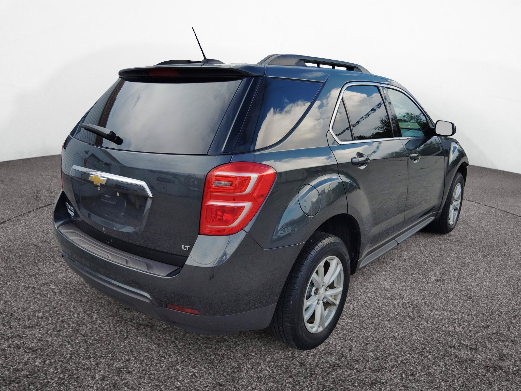 Used 2017 Chevrolet Equinox LT w/ Convenience Package FWD image 7