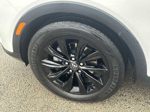 Used 2024 Buick Envista Sport Touring w/ Convenience I Package image 11