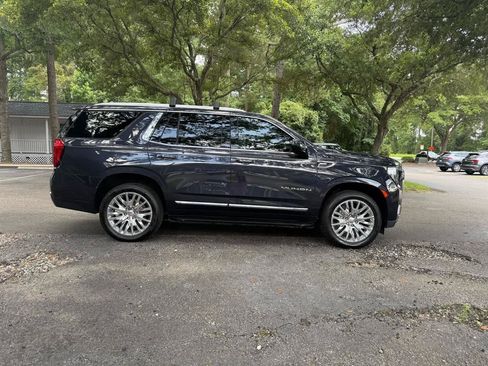 Used 2023 GMC Yukon SLT RWD image 4
