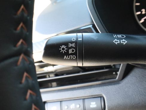 Used 2025 Nissan Altima 2.5 SR w/ SR Premium Package image 16