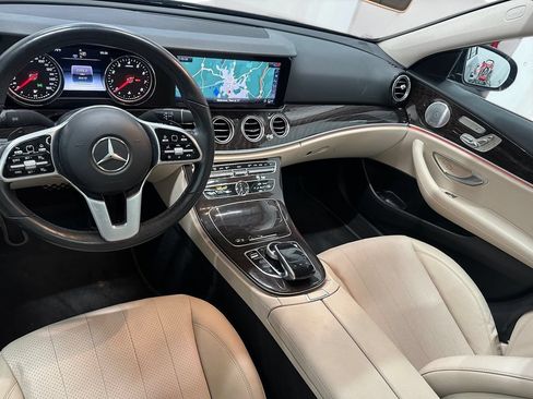 Used 2019 Mercedes-Benz E 300 4MATIC image 19
