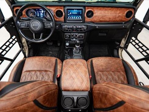 Used 2020 Jeep Gladiator Sport w/ Quick Order Package 24S AWD/4WD image 2