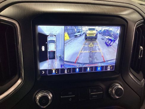 Used 2022 GMC Sierra 2500 AT4 w/ AT4 Premium Plus Package image 4