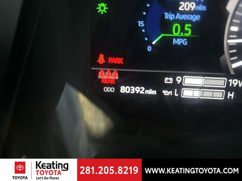 Used 2023 Toyota Tundra Platinum image 16