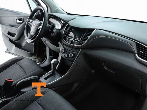 Used 2018 Chevrolet Trax LT image 68