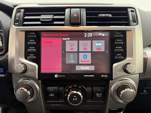 Used 2020 Toyota 4Runner SR5 Premium image 17