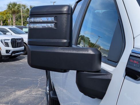 New 2026 GMC Sierra 2500 Pro w/ 1SA Pro Safety Plus Package AWD/4WD image 11