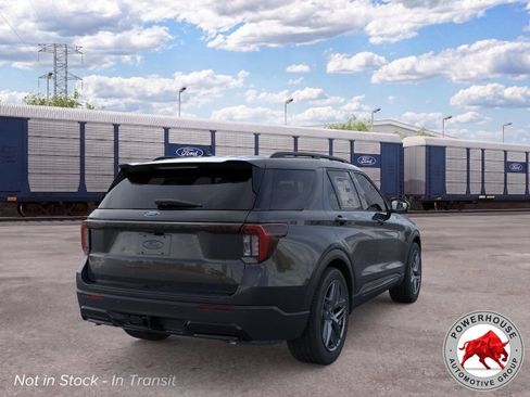New 2026 Ford Explorer ST-Line w/ ST-Line Street Pack RWD image 9