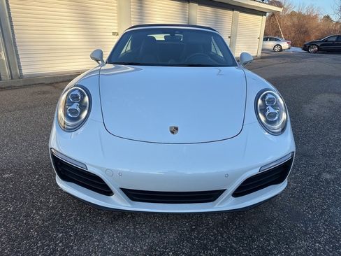 Used 2018 Porsche 911 Carrera 4S image 8