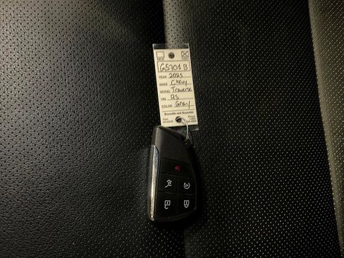 Used 2025 Chevrolet Traverse RS w/ LPO, Floor Liner Package image 30