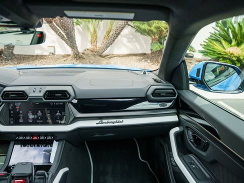New 2025 Lamborghini Urus SE image 27