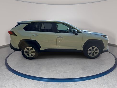 Certified 2025 Toyota RAV4 LE AWD/4WD image 4