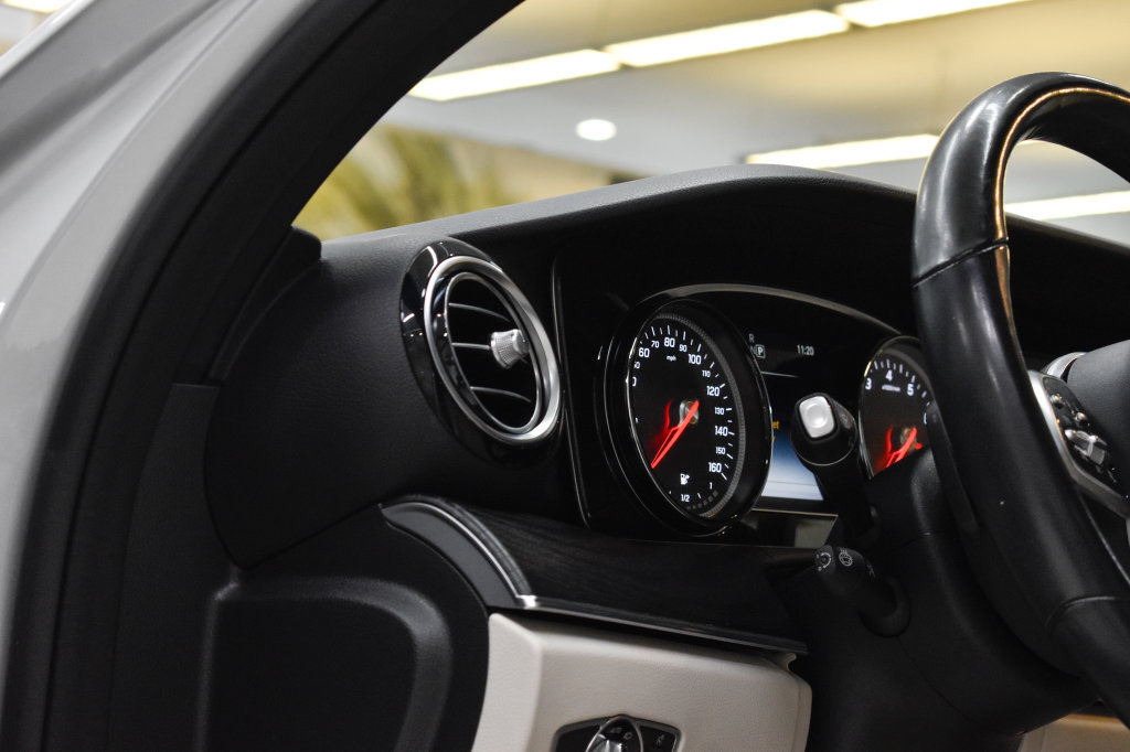 Used 2019 Mercedes-Benz E 300 4MATIC image 17