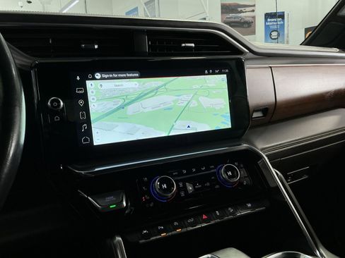 Used 2024 GMC Sierra 1500 Denali Ultimate image 28