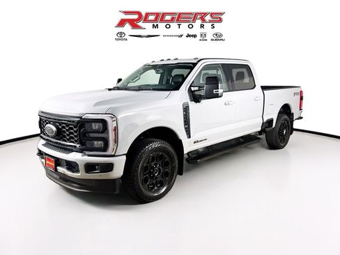 Used 2025 Ford F350 Lariat w/ Lariat Ultimate Package AWD/4WD image 3
