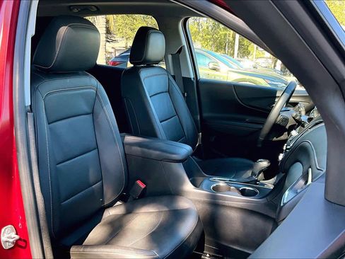 Used 2020 Chevrolet Equinox Premier image 8