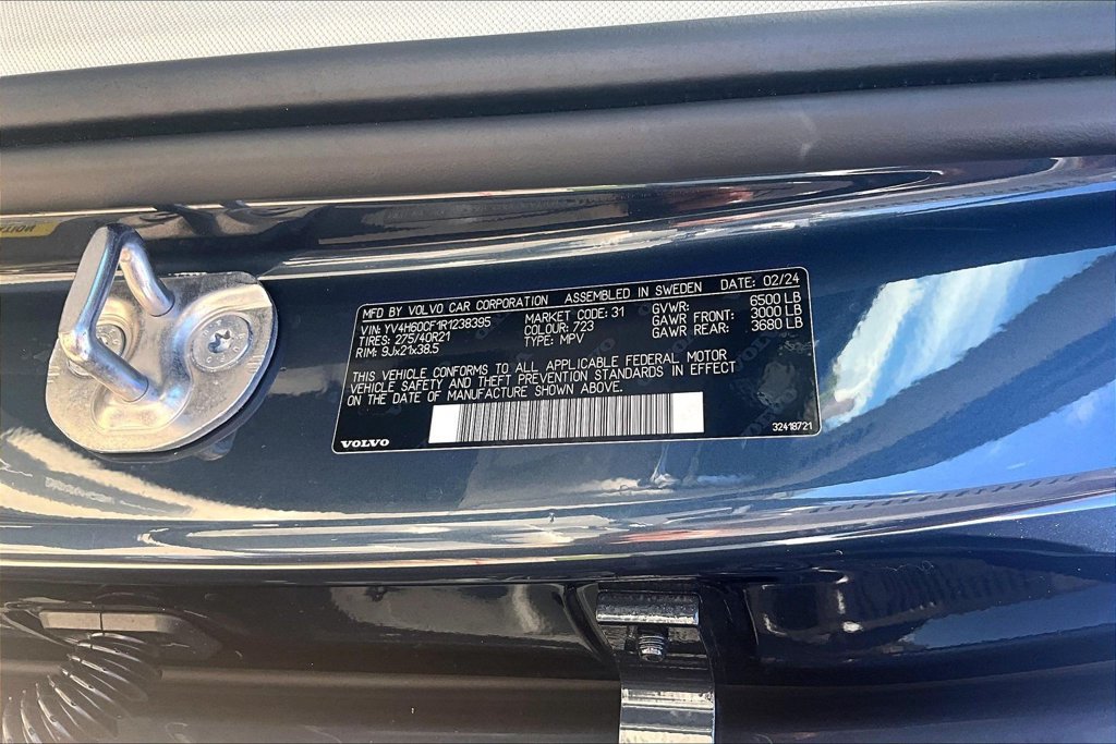 Certified 2024 Volvo XC90 T8 Ultimate w/ Protection Package Premier AWD/4WD image 39