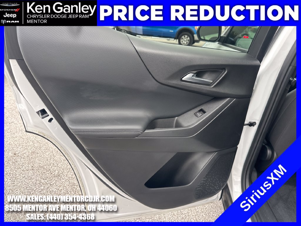 Used 2025 Chevrolet Equinox LT FWD image 20