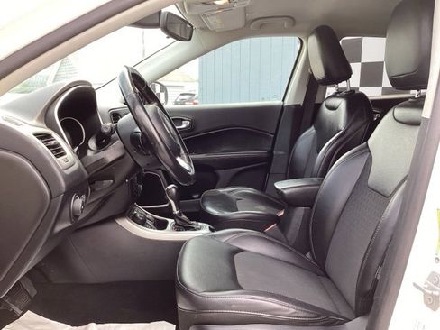 Used 2019 Jeep Compass Latitude w/ Cold Weather Group image 23