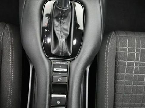 Certified 2025 Honda HR-V LX image 19
