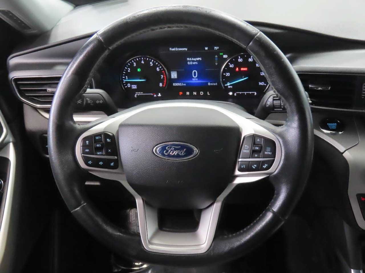 Used 2023 Ford Explorer XLT w/ Equipment Group 202A RWD image 10