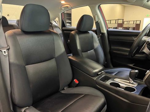 Used 2018 Nissan Altima 2.5 SR image 14