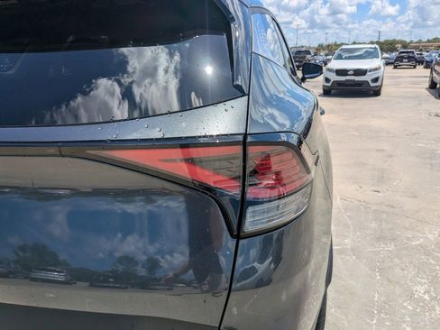 Used 2023 Kia Sportage EX FWD image 11