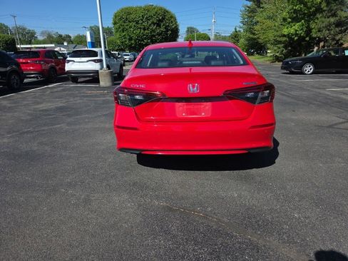 Used 2024 Honda Civic Touring image 6