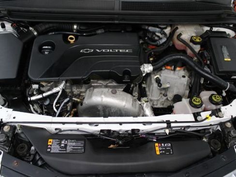 Used 2016 Chevrolet Volt LT w/ Comfort Package image 25