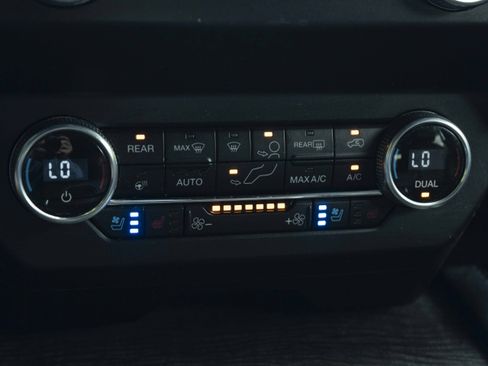Used 2021 Ford Expedition Limited RWD image 35
