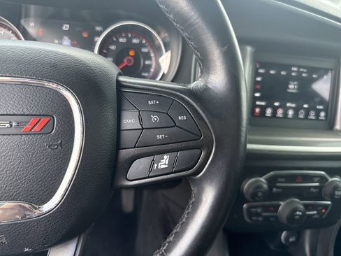 Used 2022 Dodge Charger SXT RWD image 15