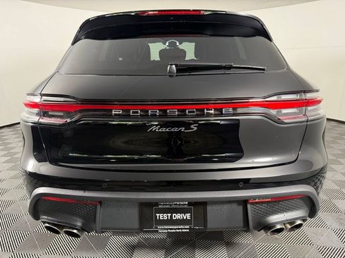 Certified 2025 Porsche Macan S image 6