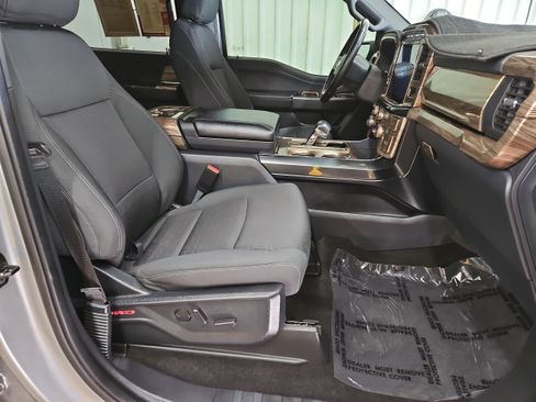 Used 2022 Ford F150 XLT w/ Equipment Group 302A High image 10