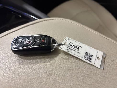 Used 2023 Buick Enclave Essence w/ Experience Buick Package image 31