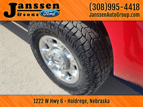 Used 2014 Ford F250 Lariat w/ Chrome Package image 13