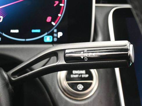 Used 2025 Mercedes-Benz E 350 Sedan image 33