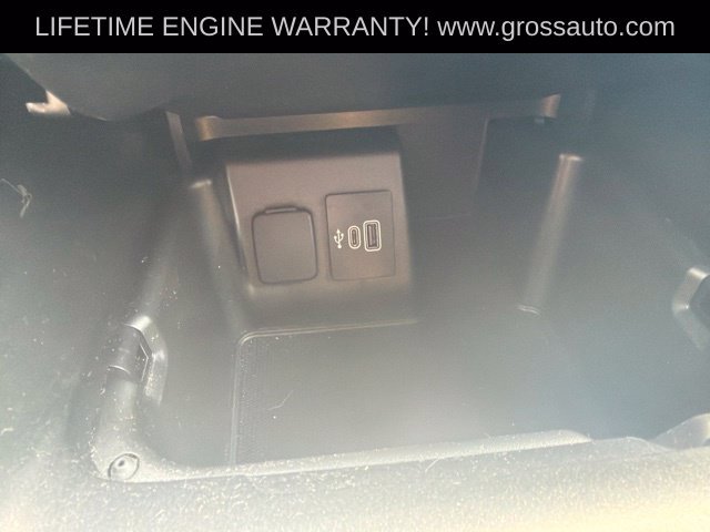 Used 2025 Ford Explorer Active AWD/4WD image 31