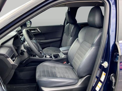Used 2024 Mitsubishi Outlander SE FWD image 8