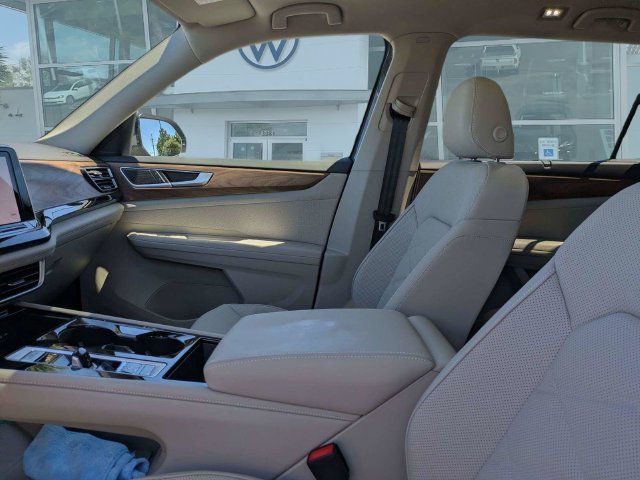 New 2026 Volkswagen Atlas SE FWD image 22