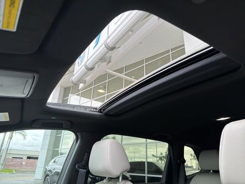 Used 2023 Honda CR-V Sport Touring image 11