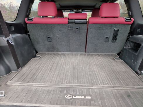 Used 2023 Lexus GX 460 Premium w/ Premium Package image 38