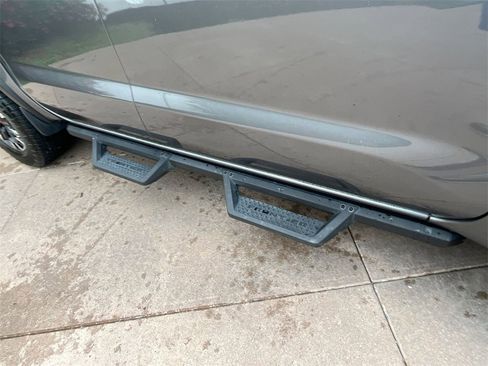 Used 2023 Nissan Frontier PRO-4X w/ Tow Package image 10