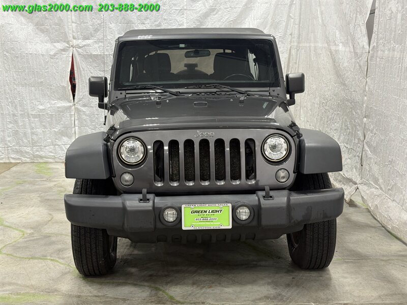 Used 2017 Jeep Wrangler Unlimited Sport w/ Connectivity Group AWD/4WD image 19