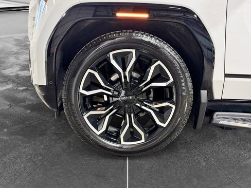 Used 2025 GMC Sierra EV Denali image 31